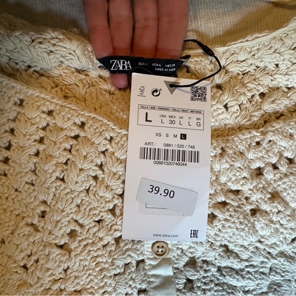 Zara Ivory Crochet Crop Top - Picture 3 of 3